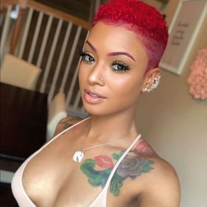 Meet your Posher, Brittney